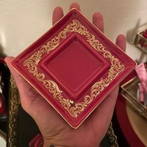 Bésame Cosmetics mascara tray holder